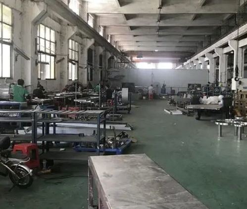 空無一人的車間 通訊器材產業的機遇與挑戰